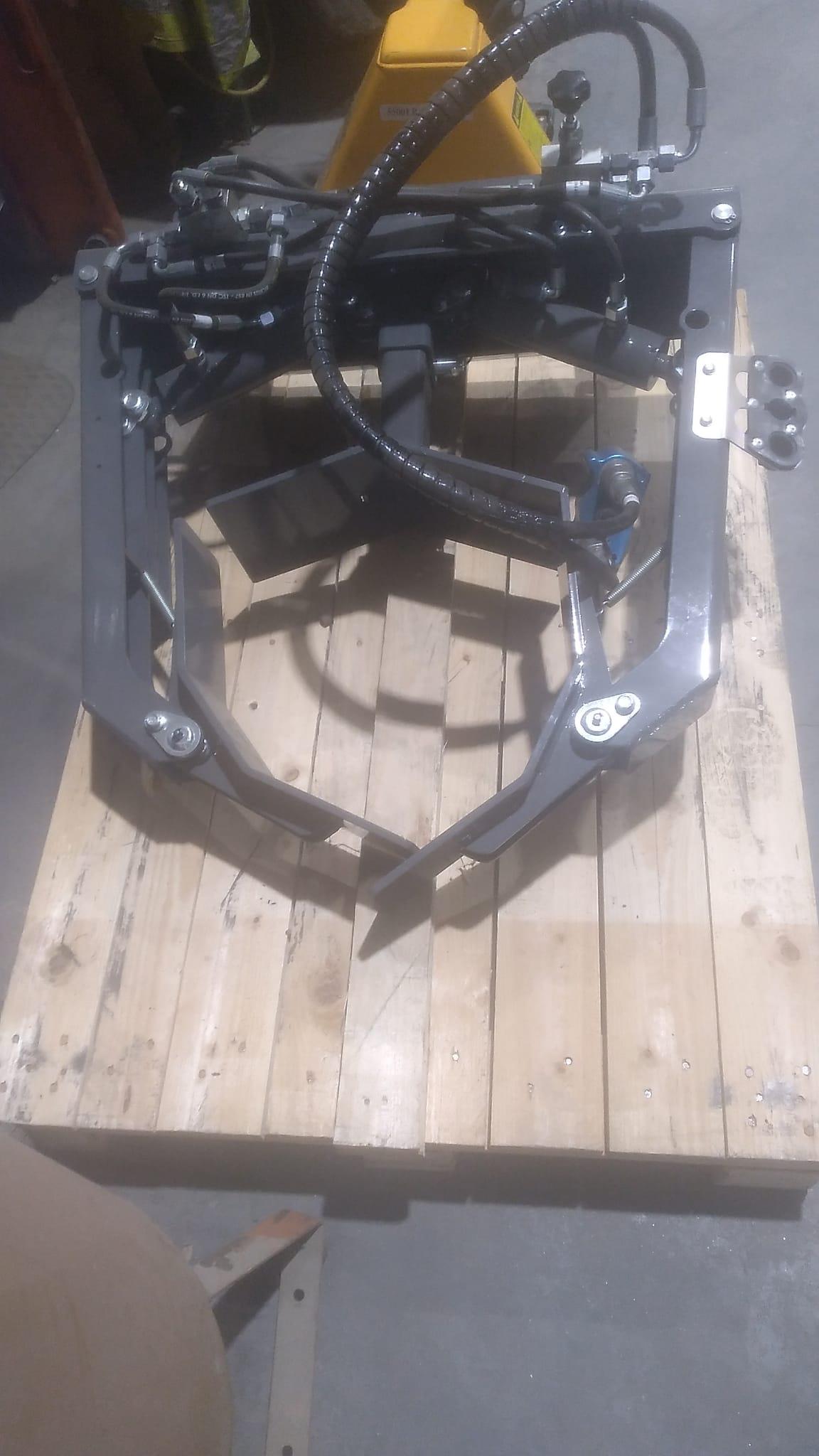 Rental store for LANDSCAPE POT CLAMP MULTIONE in Washington Boro PA & Logan OH PA